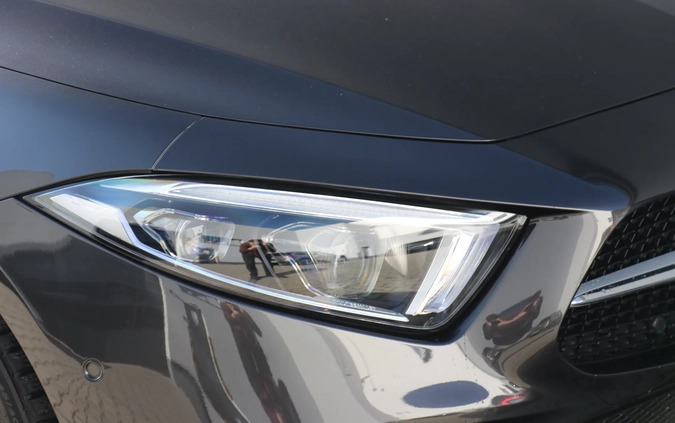 Mercedes-Benz CLS cena 185000 przebieg: 116000, rok produkcji 2019 z Ustrzyki Dolne małe 254
